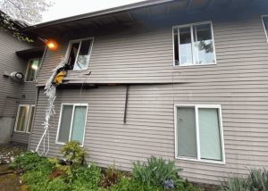 Portland, OR Apartment Explosion Injures One Person.